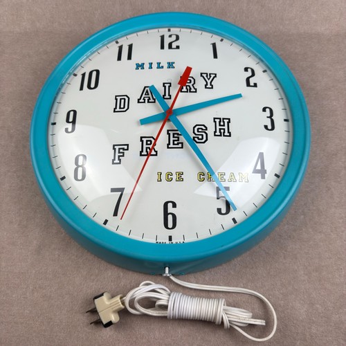 Rare vintage 70s wall - vintage, clock